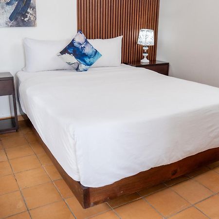 Hotel H4 El Paraiso Extérieur photo